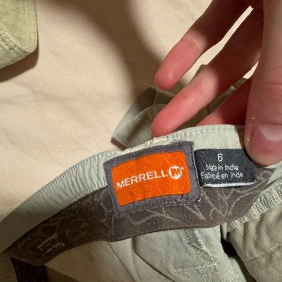 Merrell hiking pants size 6 - Picture 3 of 3
